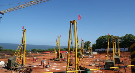 企业地基与基础工程资质费用详解 构成、标准与影响因素